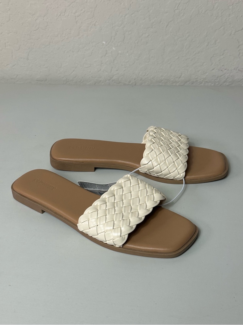 Old Navy Bone White Braided Band Faux Leather Square Toe Sandals Size 7.5 NEW